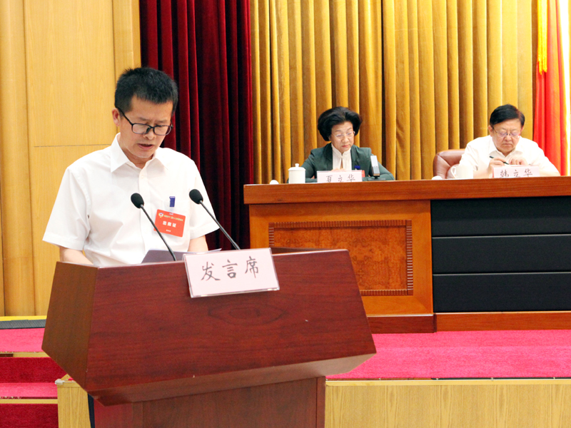 6、省政协常委，九三学社省委副主委朱智作大会发言.jpg