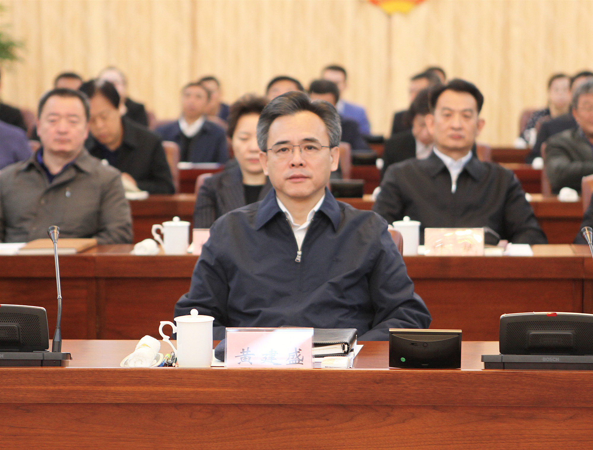 1省政协主席黄建盛出席黑龙江分会场开班式.jpg