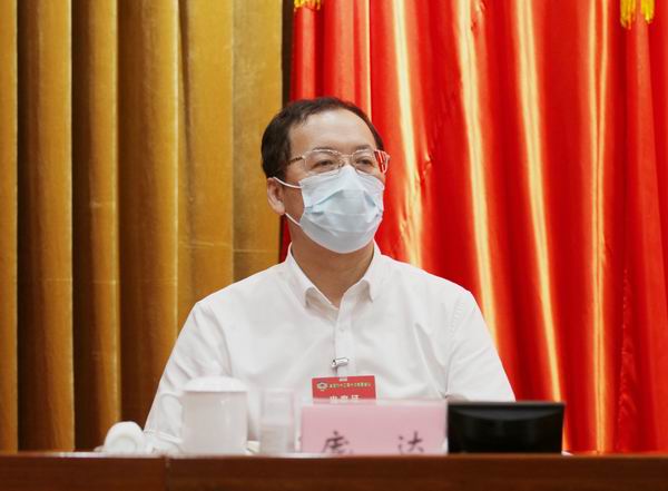 11省政协副主席庞达出席会议.jpg