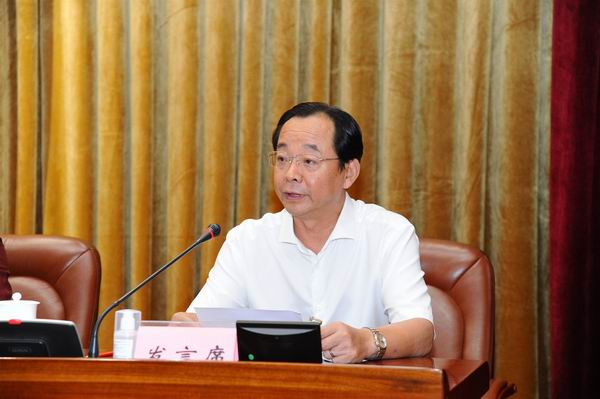 16省政协常委胡宝忠代表九三学社省委发言.jpg