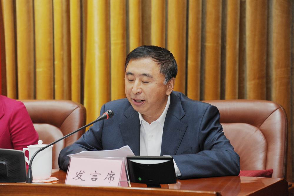 7省政协常委、民盟省委秘书长李福生代表民盟省委发言.jpg