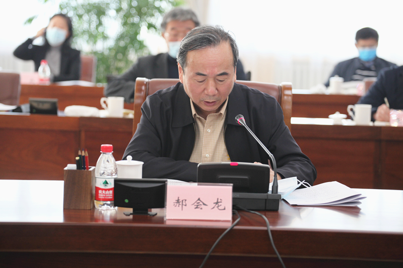 4省政协副主席、党组成员郝会龙传达学习张庆伟同志在省委十二届八次全会第二次全体会议上的讲话.jpg